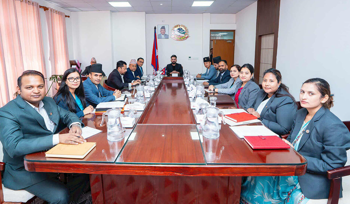 सरकारले कर घटायो, व्यवसायीले भाडा बढाउन दबाब दिए: सरकारको योजना भने यस्तो